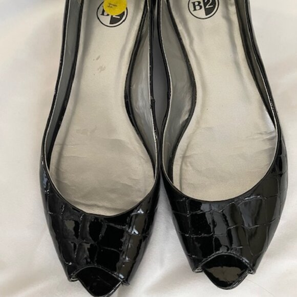 B2 (Browns) Black Flat Open Toe Women’s Shoes  S - 7 (37) - Picture 3 of 9
